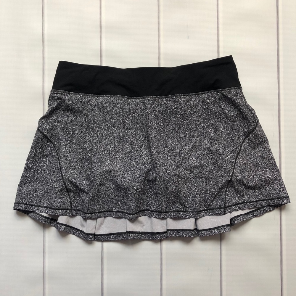 lululemon Circuit Breaker Tall 8 running skirt